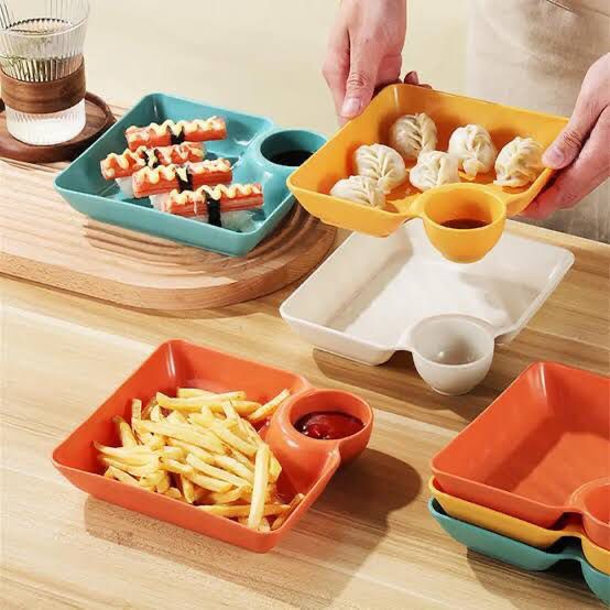 Multipurpose Snacks French Fries / Dumpling Plate with Sauce Compartment