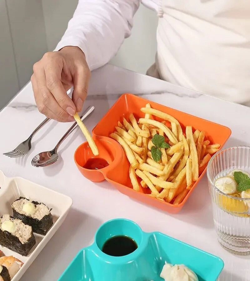 Multipurpose Snacks French Fries / Dumpling Plate with Sauce Compartment